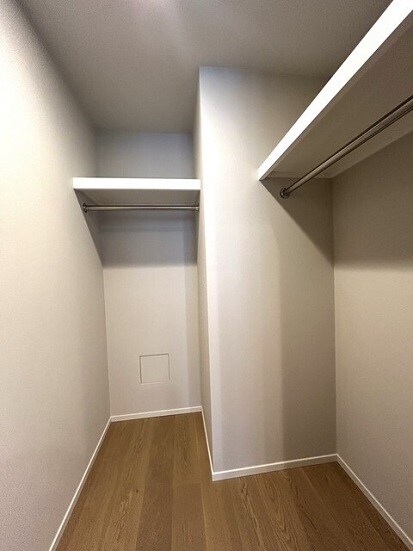 物件内観写真13　(ウォークインクローゼット)