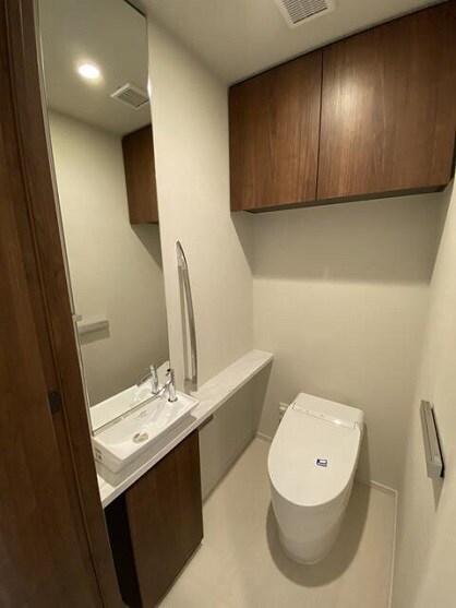 物件内観写真11　(トイレ)