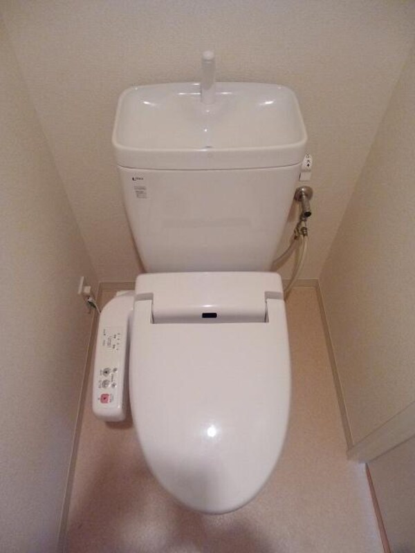 トイレ(パークアクシス仲御徒町の温水洗浄便座です)
