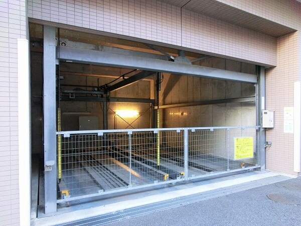 建物設備(駐車場)