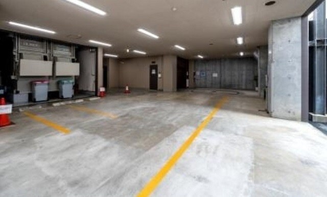 物件内観写真17　(駐車場)