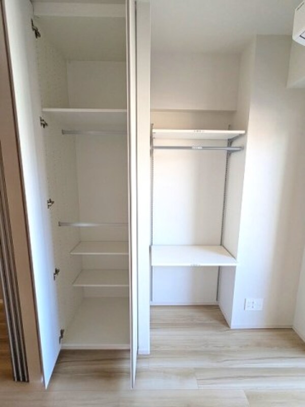 収納(洋室のクローゼット)