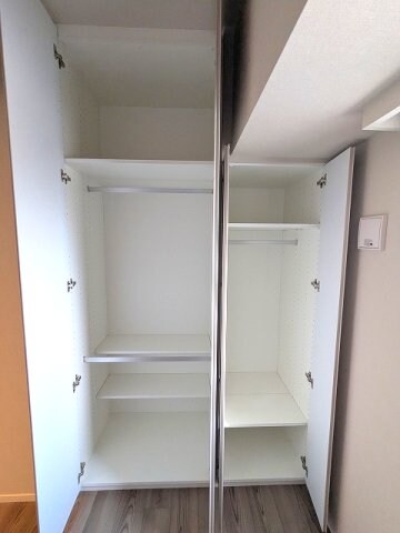 物件内観写真12　(3.1帖洋室のクローゼット)