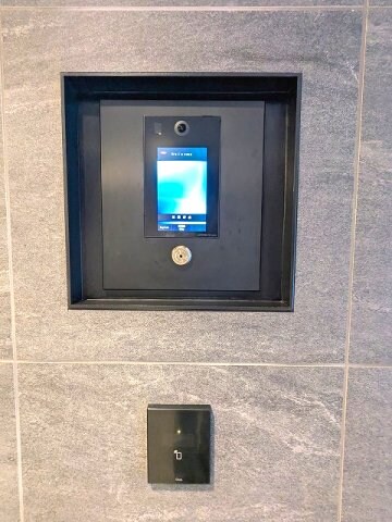物件内観写真14　(タッチキーのモニター付オートロックセキュリティです)
