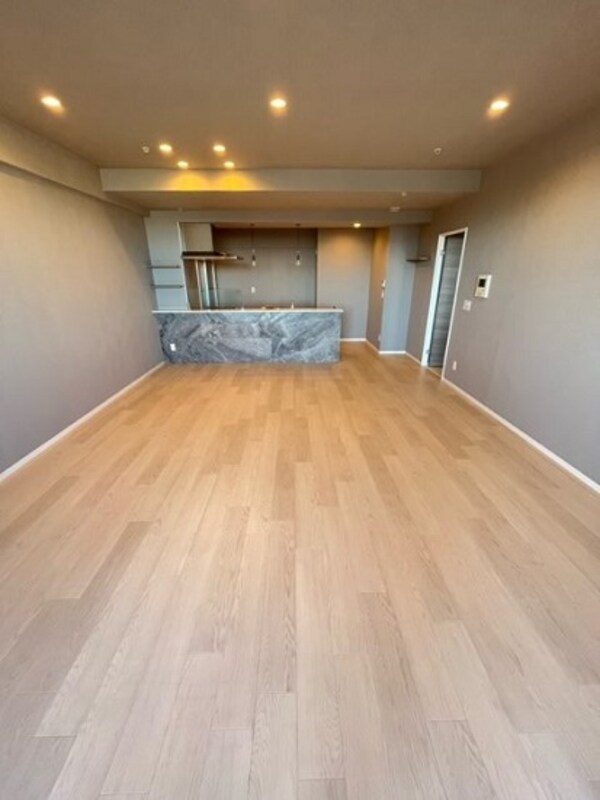 居室(同タイプ参照)