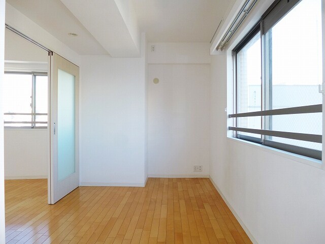 物件内観写真14　(パークアクシス御徒町の洋室です)