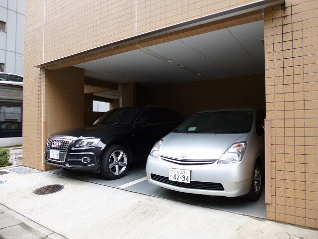 物件内観写真16　(パークアクシス御徒町の駐車場です)
