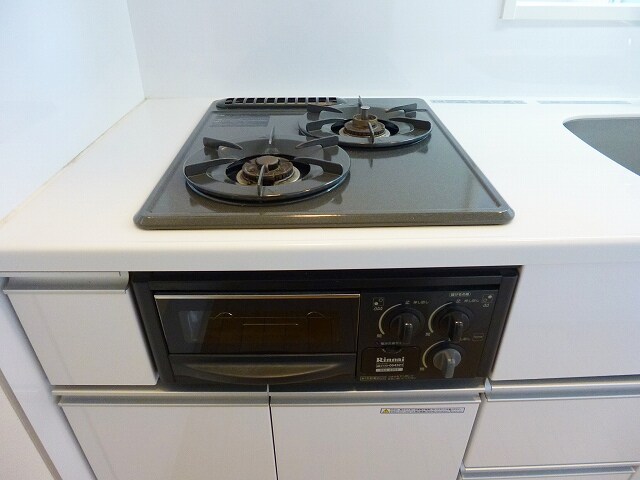 物件内観写真21　(パークアクシス御徒町の２口ガスコンロです)