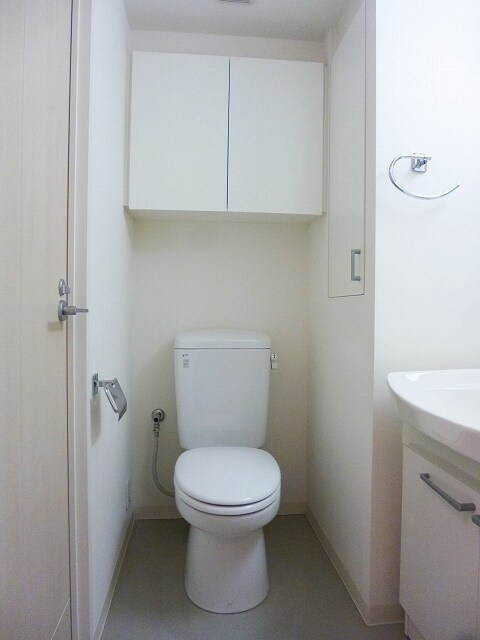 物件内観写真23　(パークアクシス御徒町のトイレです)