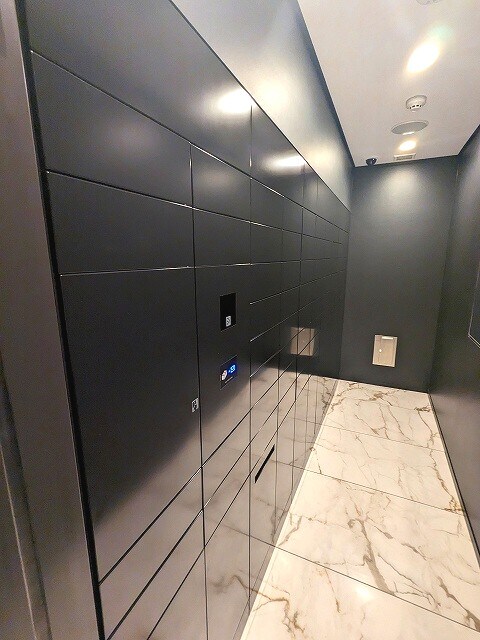 物件内観写真18　(宅配BOXです)