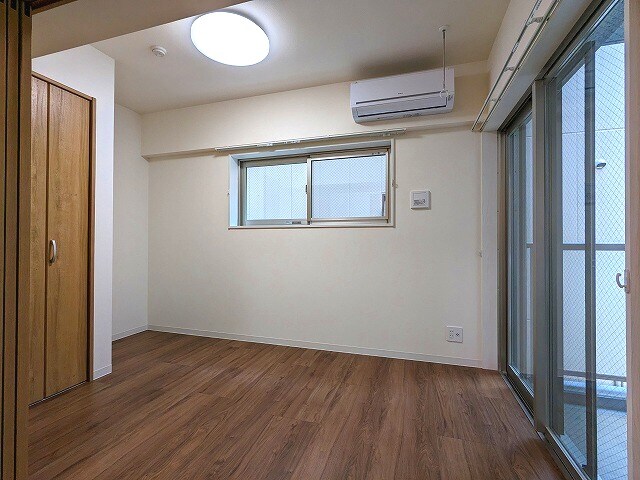 物件内観写真8　(4.5帖洋室)