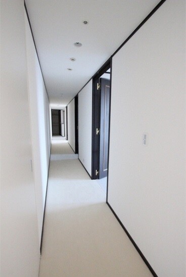 物件内観写真19　(廊下)