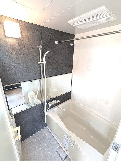 物件内観写真6　(プロスペクトＫＡＬＯＮ三ノ輪の清潔なバスルームです)