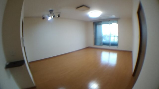 物件内観写真15　(リビング・リノベーション前参照)