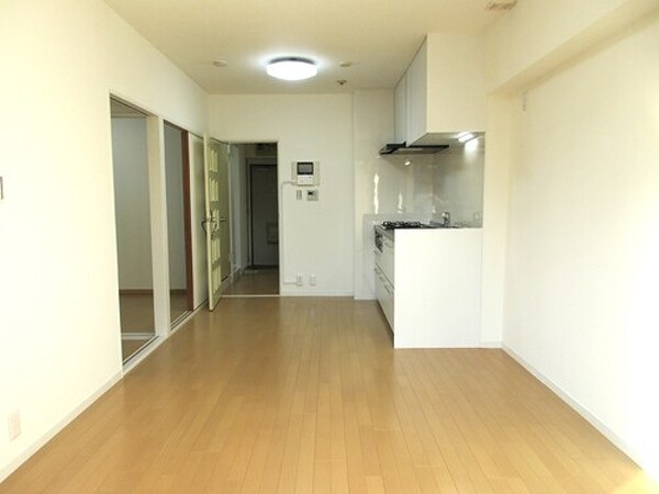 居室(リビングダイニング)