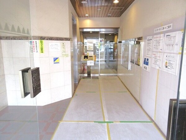 エントランス(エントランスホール)