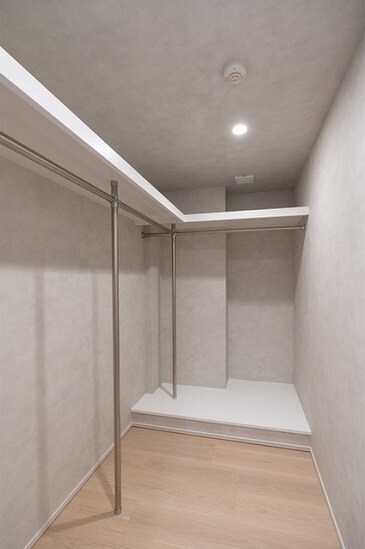 物件内観写真17　(ウォークインクローゼット)