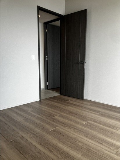 物件内観写真9　(洋室)