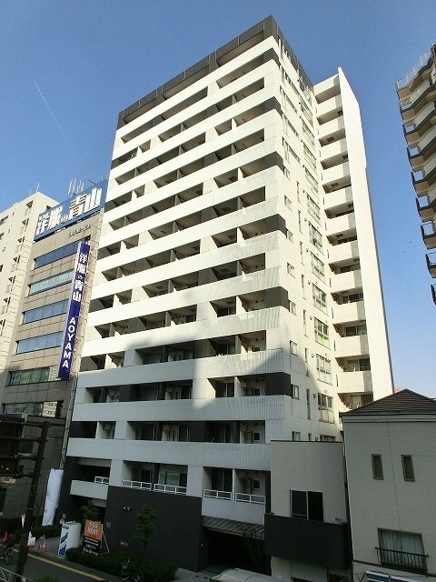 物件外観写真1　(プロスペクトＫＡＬＯＮ三ノ輪の外観です、駅１分、スーパー・商)