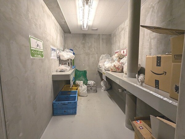 建物設備(24時間利用可能なゴミ置場です)