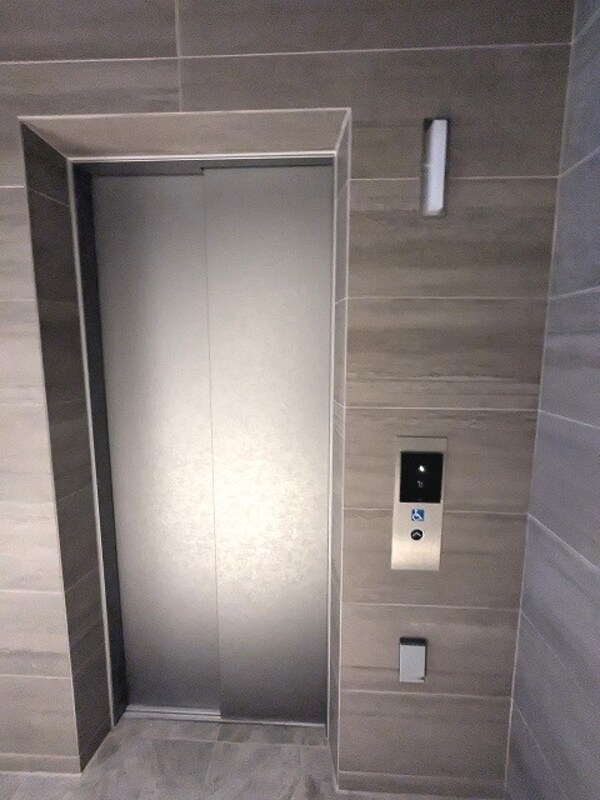 建物設備(タッチキーがないと作動しないセキュリティエレベーターです)