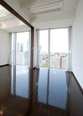 物件内観写真13　(洋室・同タイプ参照)