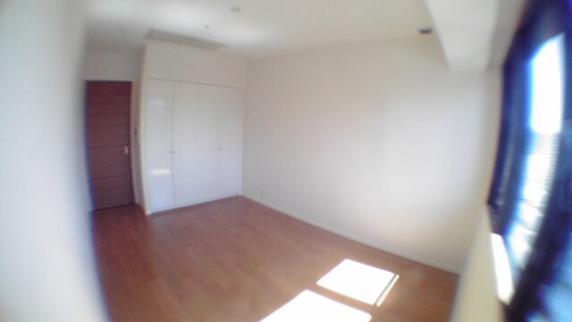 物件内観写真14　(洋室・他タイプ参照)