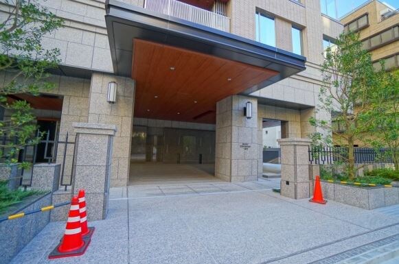 物件内観写真16　(エントランス・アプローチ)