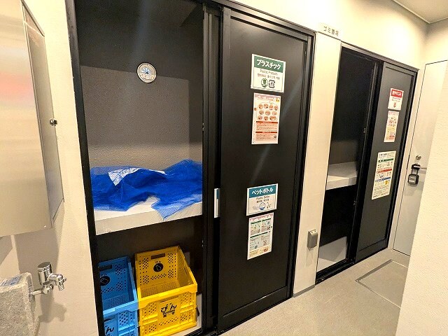 物件外観写真2　(24時間利用可能なゴミ置場)