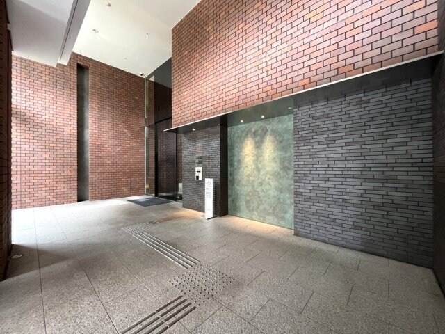 物件内観写真7　(エントランス)