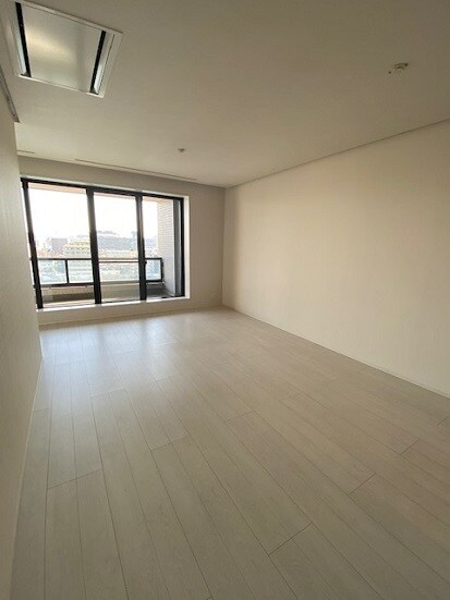 物件内観写真9　(リビング)