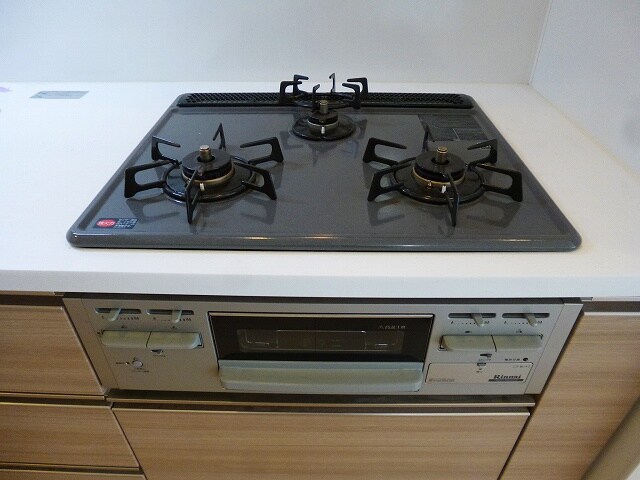 物件内観写真16　(瀟洒でお手入れ楽なガラストップコンロ)