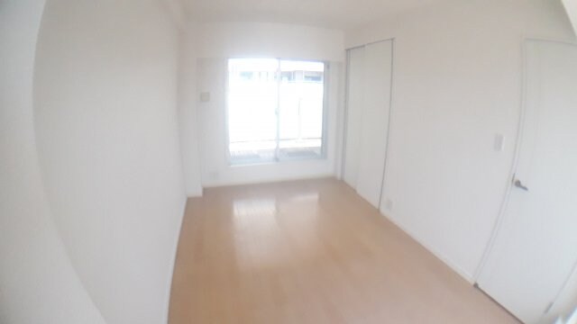 物件内観写真20　(洋室・同反転タイプ参照)