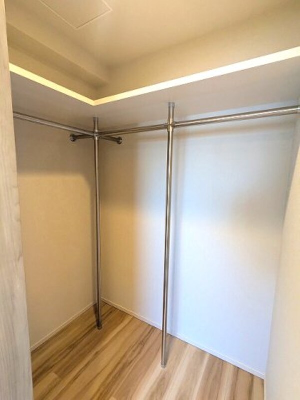 収納(5.6帖洋室のウォークインクローゼットです)