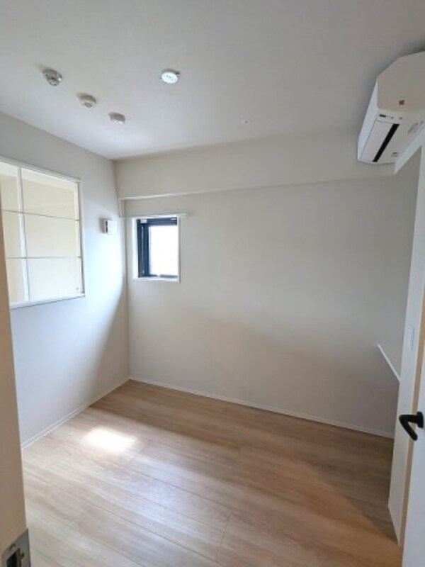 建物設備(4.1帖洋室、エアコン付、ウォークインクローゼット、クリアな)