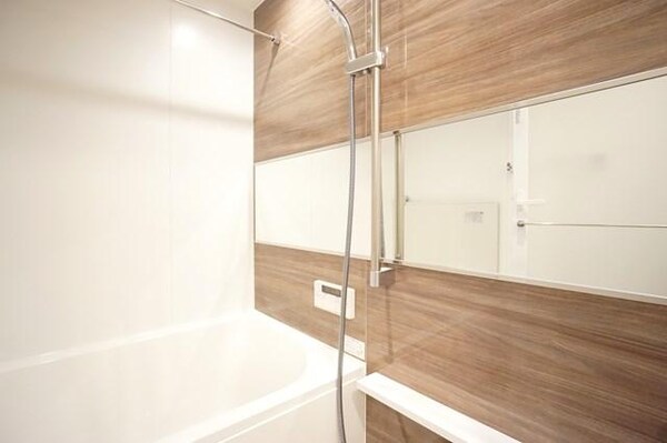 浴室(追焚オートバス、浴室換気乾燥機付きです)