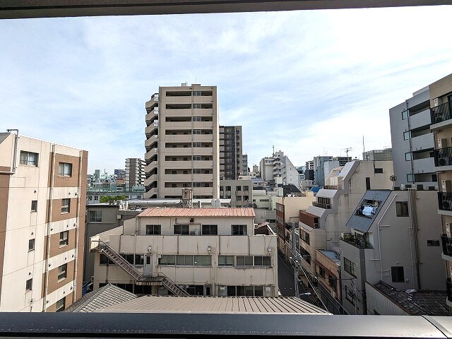 物件内観写真16　(6Fバルコニー、日当り眺望良好です)