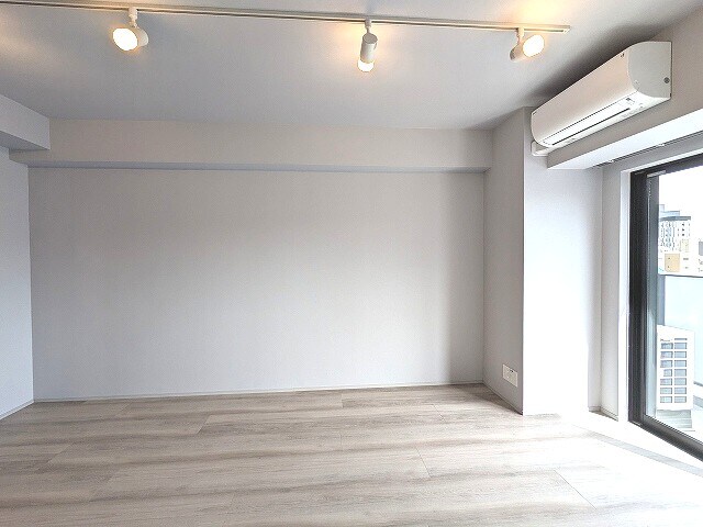 物件内観写真22　(南向き
エアコン３台付です
インターネット無料
ペット可)