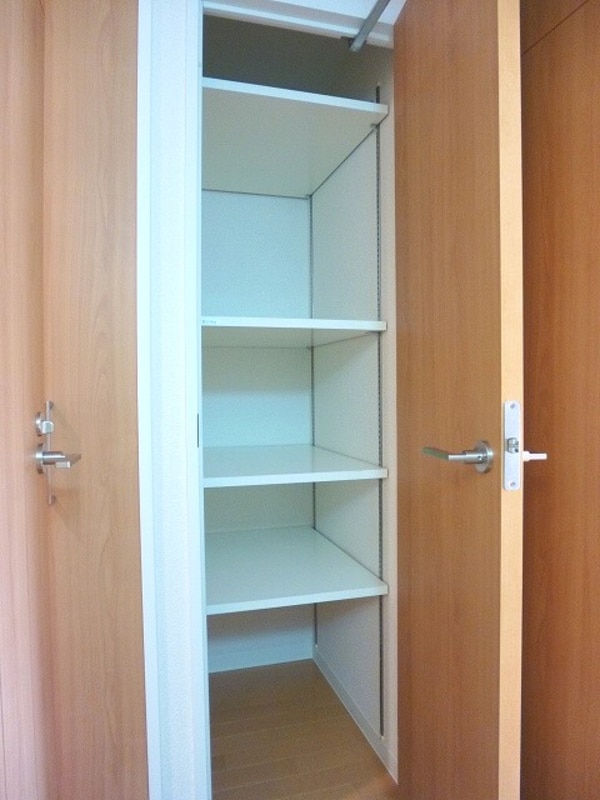 建物設備(玄関収納)
