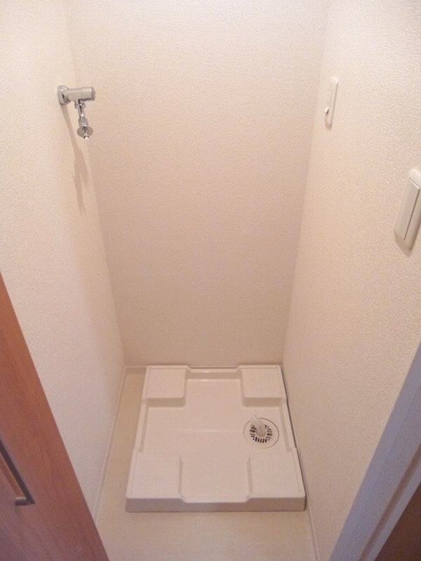 建物設備(室内洗濯機置場)