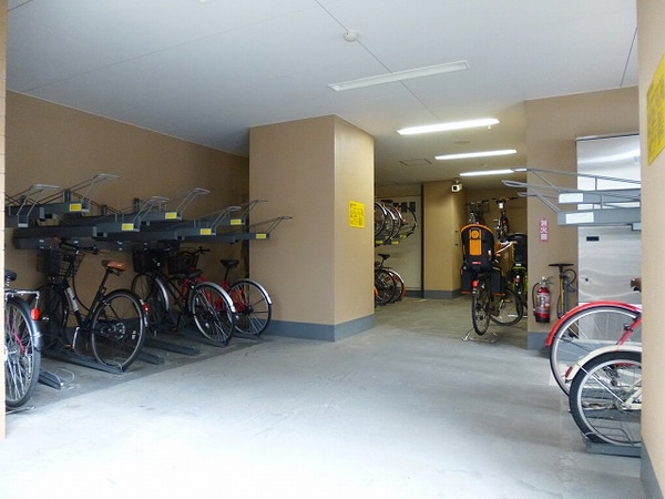 建物設備(駐輪場)