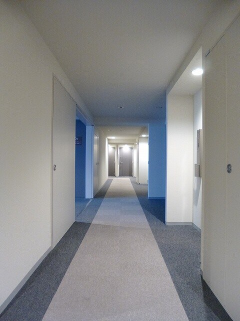 物件内観写真23　(パークアクシス元浅草ステージのホテルライクな内廊下です)