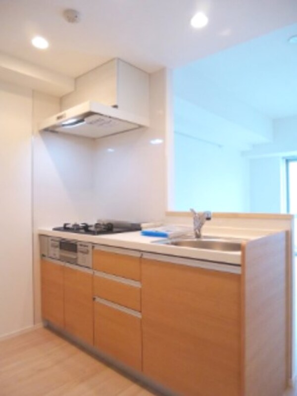 キッチン(ワイドなカウンターキッチンです)