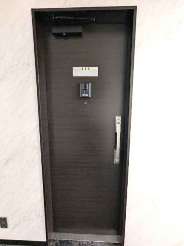 建物設備(玄関にモニター付インターホンセキュリティ、ディンプルキーのダ)