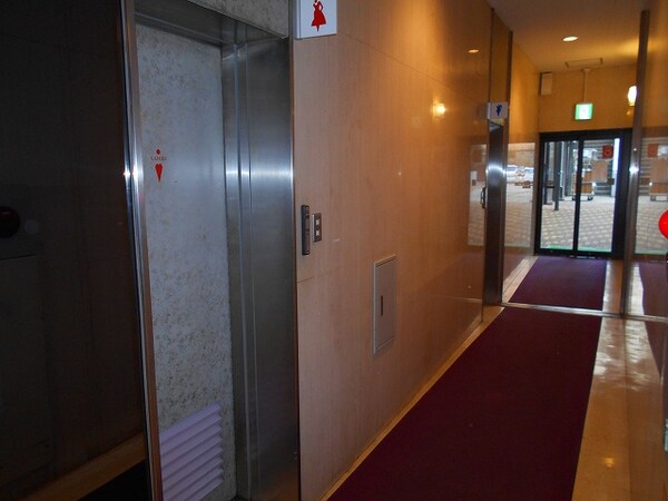 建物設備(１F共用部に来客用男女別トイレ)