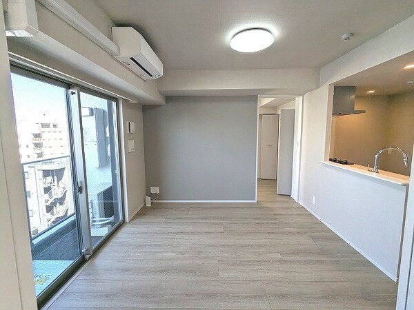 建物設備(カウンターキッチン、全室照明付き、リビングにエアコン付き、ワ)