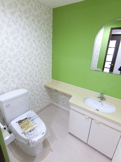 物件内観写真17　(トイレ)