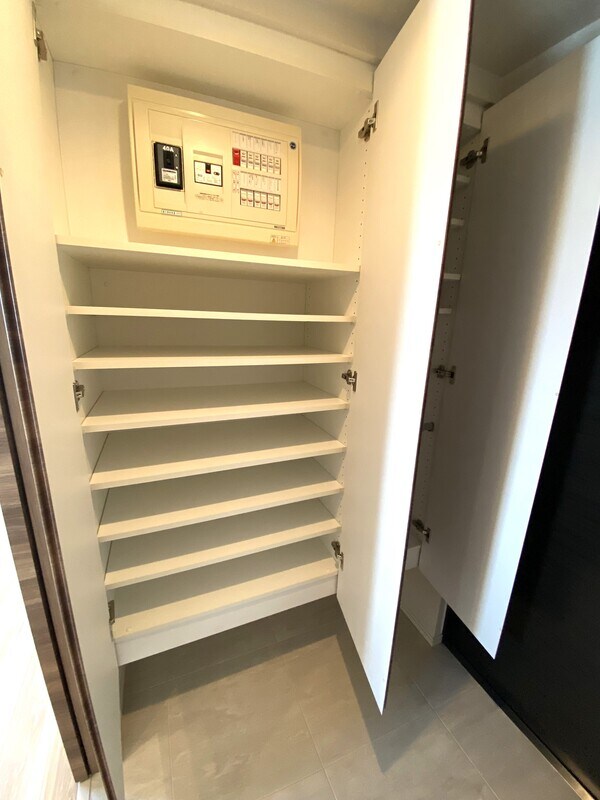 玄関(参考写真)