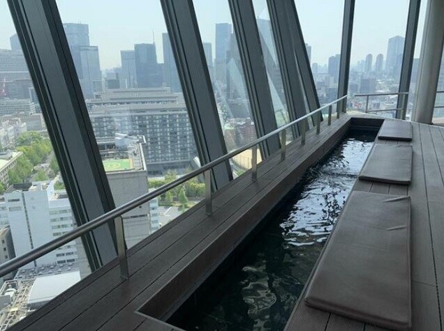 物件内観写真7　(足湯)