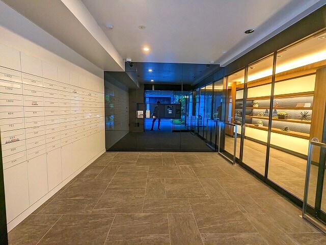 物件外観写真3　(オートロックはタッチキーで楽々入室です)